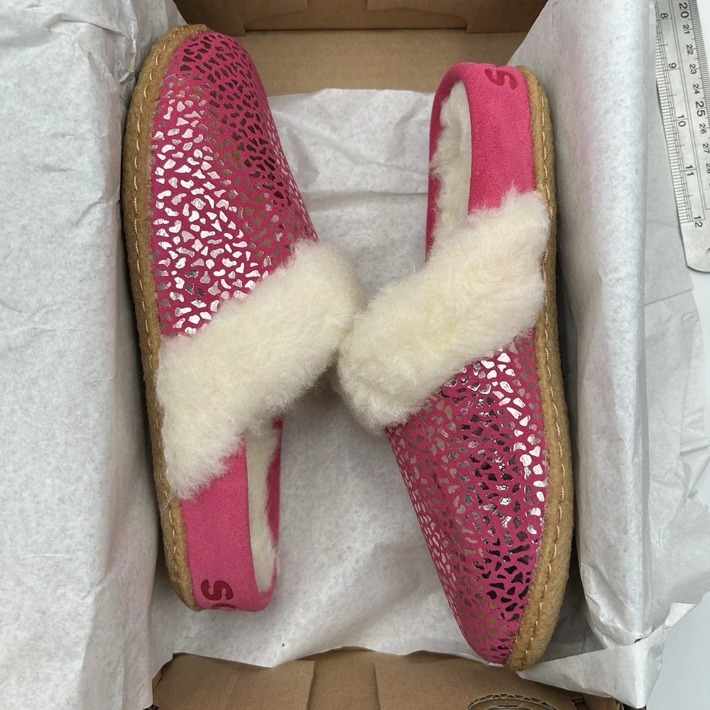 SOREL Nakiska Youth Girls Faux Fur Slippers Size 6 Pink - Silver‎ Animal Print